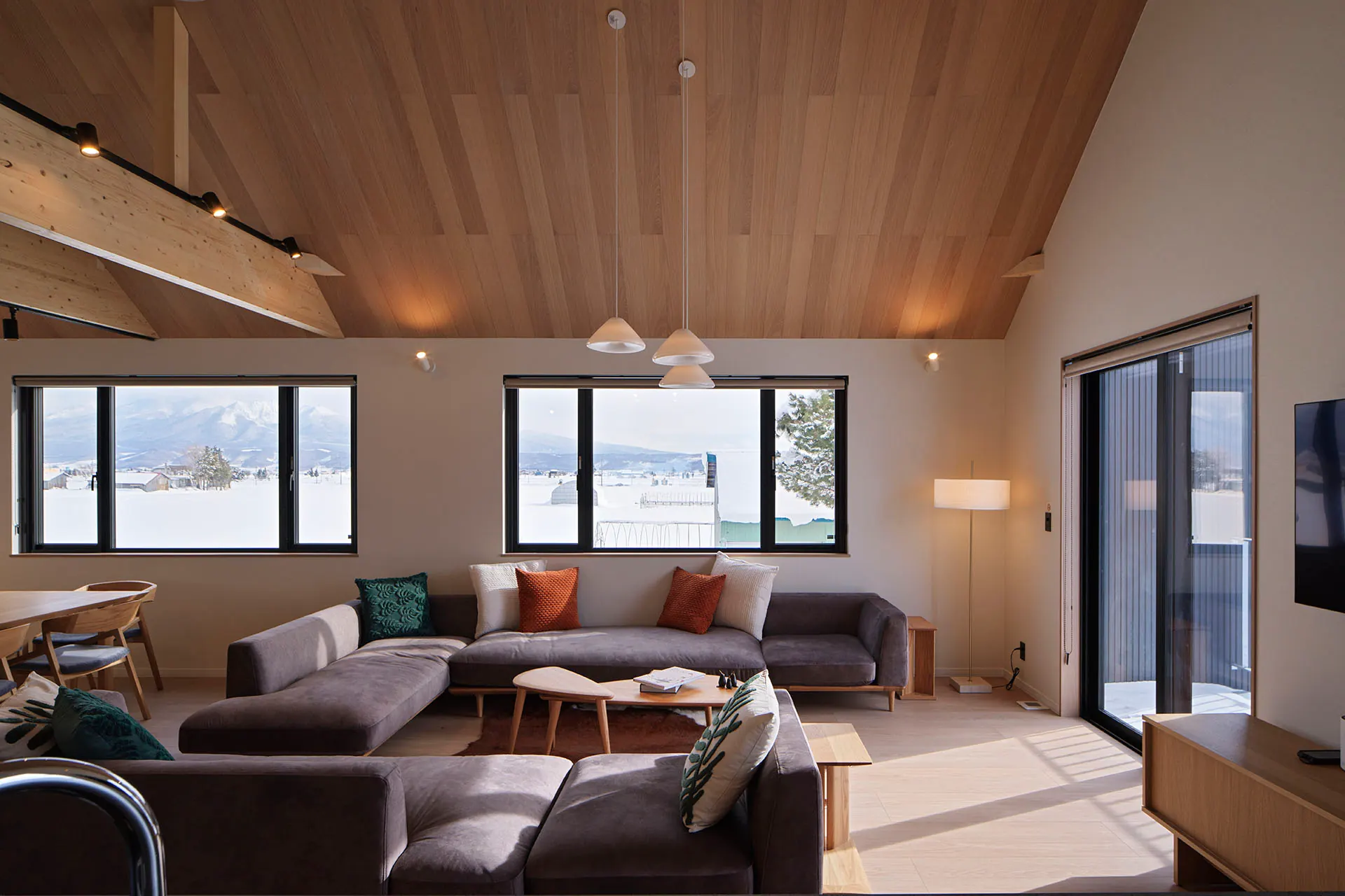 Three-bedroom mountain-view chalet, Furano — Japan